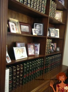 Photo albums in The Cradle "Living Room".